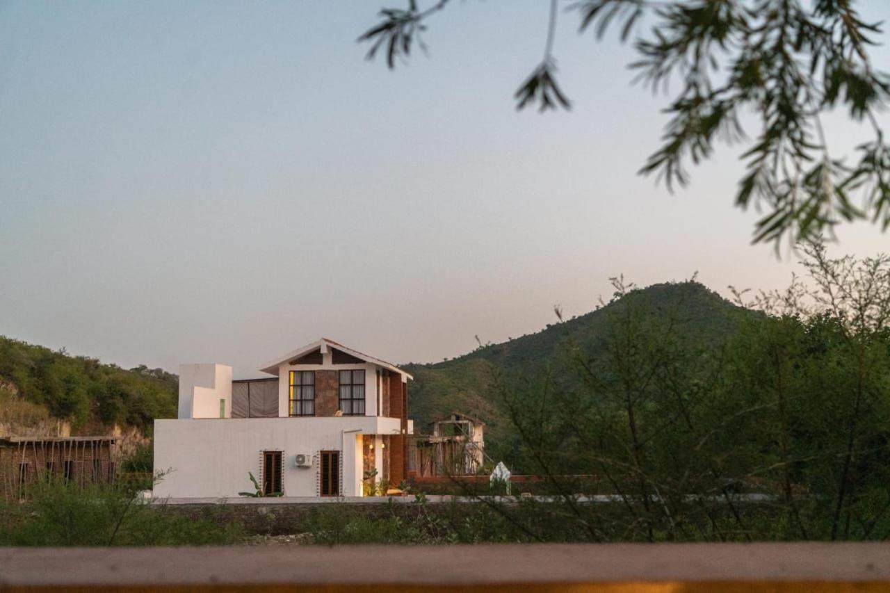 Vivid Luxuray Villa Udaipur Exterior foto