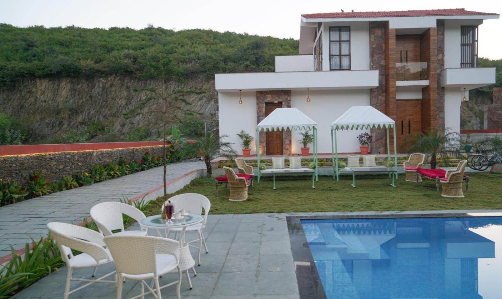 Vivid Luxuray Villa Udaipur Exterior foto